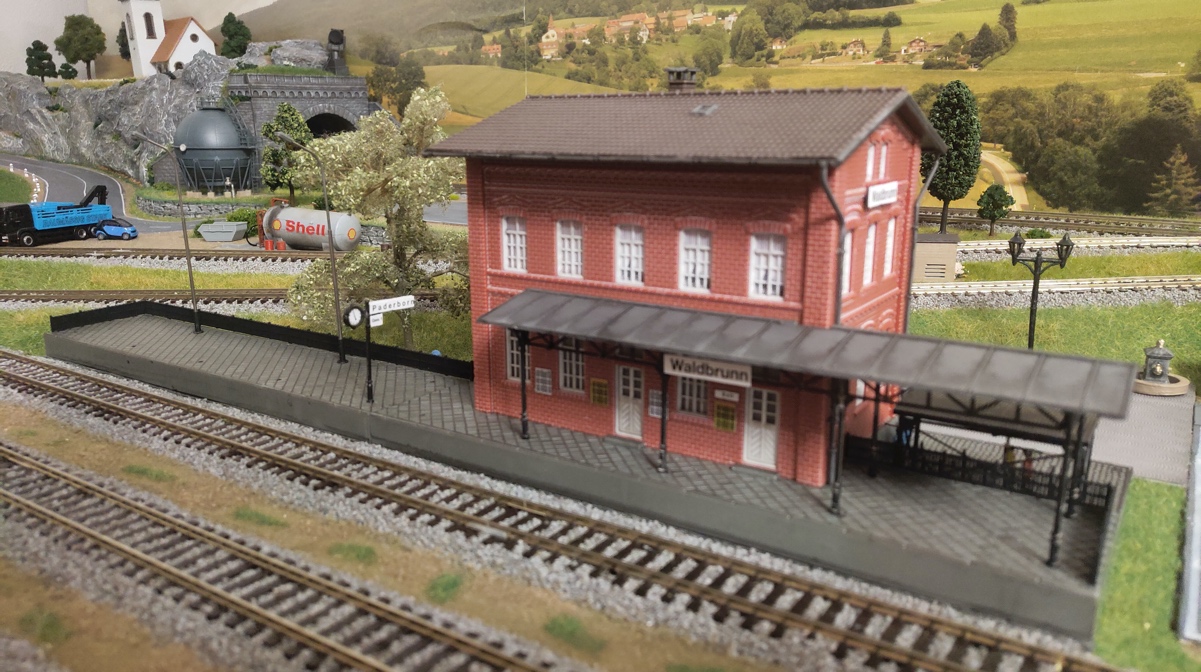 Станция на макете железной дороги